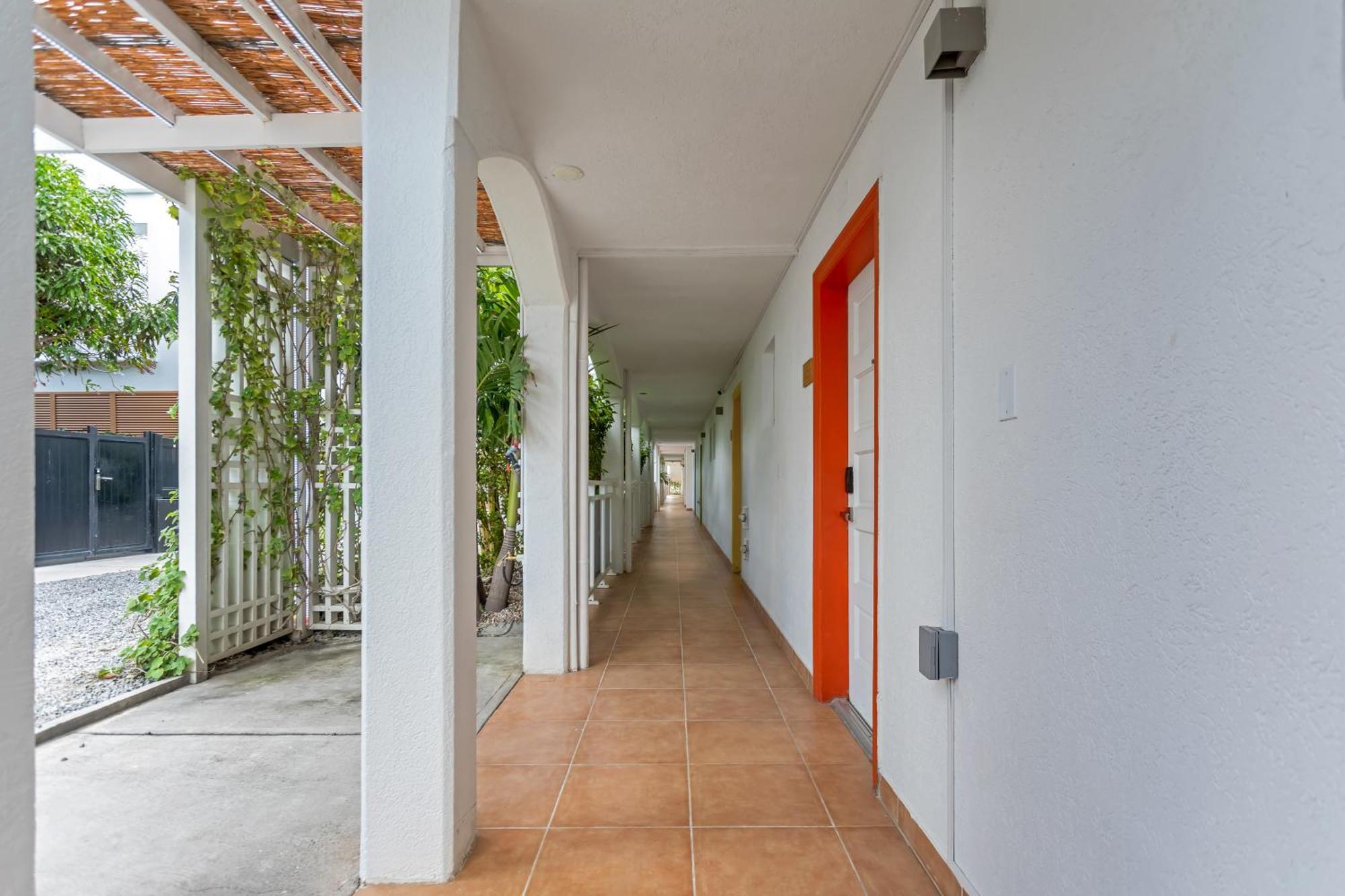Maho Beach House - Luxe 1-Bedroom - Ocean View Exteriör bild